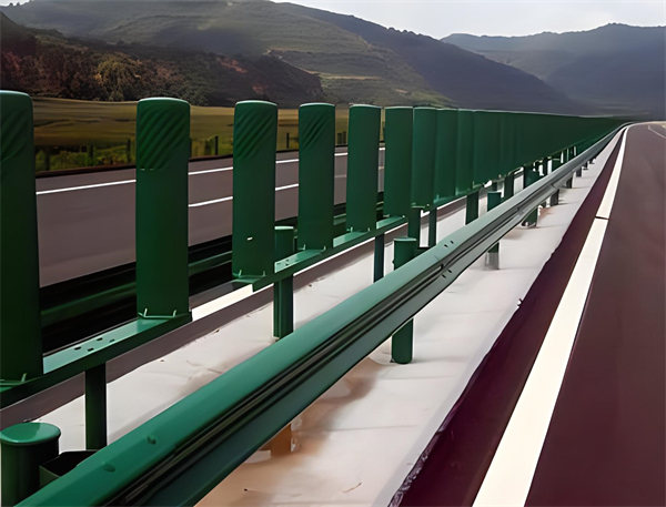 湖北三波护栏板在高速公路的应用